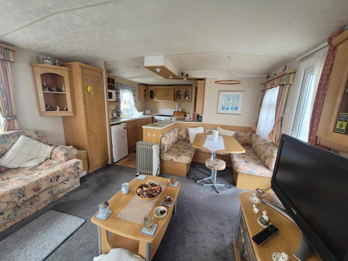 S313 3 Bed Caravan Golden Palm Чапъл Сейнт Лионардс Екстериор снимка