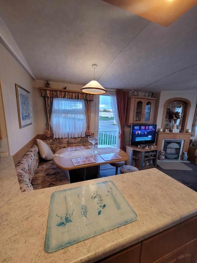 S313 3 Bed Caravan Golden Palm Чапъл Сейнт Лионардс Екстериор снимка